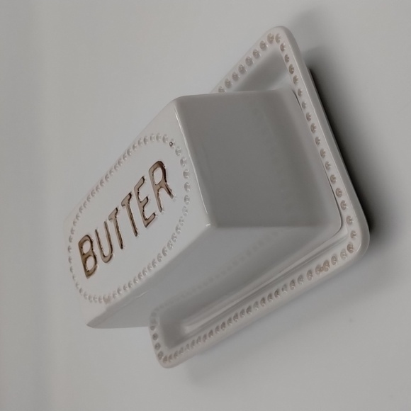 Butter Dish Farmhouse White Ceramic - Picture 6 of 11